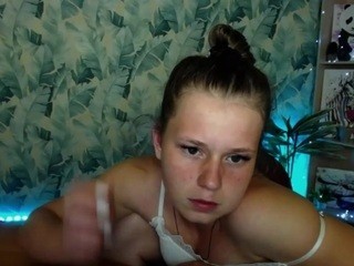 Alanna-Burns nude on cam – live sex chat