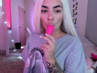 Ambarphoenix nude on cam – live sex chat