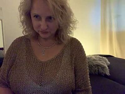 Car_ina nude pussy Live Sex Chat & Recorded Videos