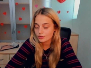 CarolineWest nude on cam – live sex chat