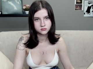 Cutedaddygirl nude on cam – live sex chat