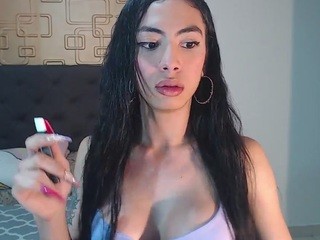Doll nude on cam – live sex chat