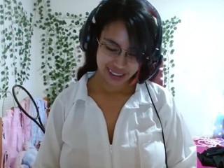 Eimyhotdoctor nude on cam – live sex chat
