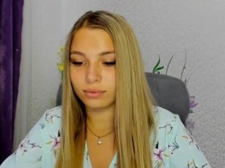 Goldd-fish nude on cam – live sex chat