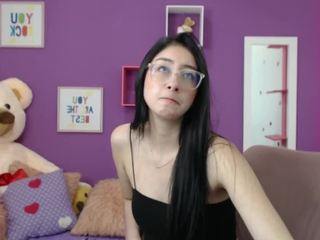 Lau-Ferch nude on cam – live sex chat