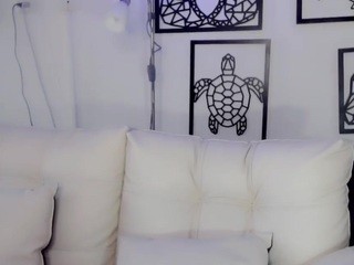 Lissa-santos nude on cam – live sex chat