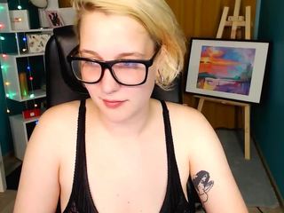 Lol Girl nude on cam – live sex chat