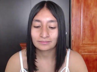 Michelle-moss nude on cam – live sex chat