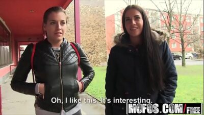 Public Pick Ups – Euro Chick Flashes Ass for Cash starring  Eveline Dellai