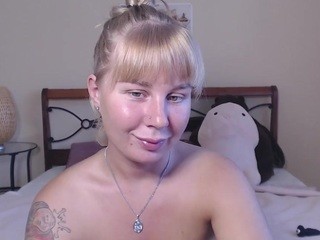 Rockinblond nude on cam – live sex chat