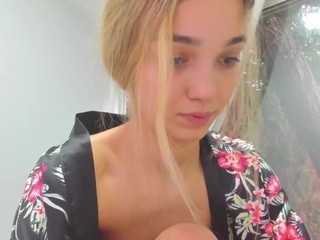 Sassyt33n nude on cam – live sex chat