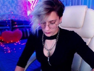 Sexy1WolFy nude on cam – live sex chat