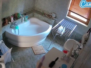 Voyeurcam-julmodels-bath-1st-1 nude on cam – live sex chat