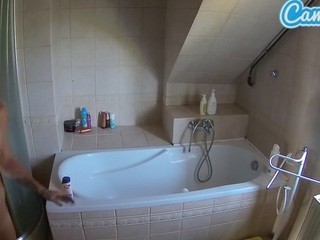 Voyeurcam-julmodels-bath-2nd-1 nude on cam – live sex chat