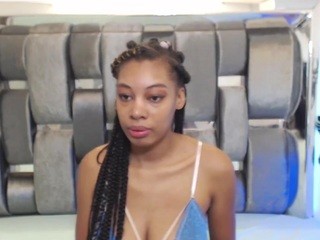 Auroraqueen nude on cam – live sex chat