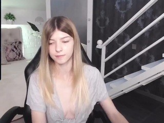 DiDaisy nude on cam – live sex chat