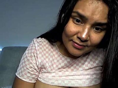 iamyuli nude pussy Live Sex Chat & Recorded Videos