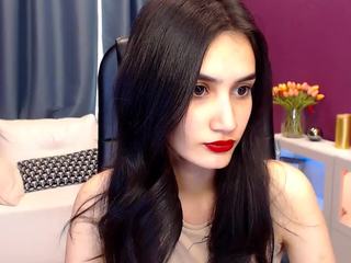 Lovely Gigi nude on cam – live sex chat