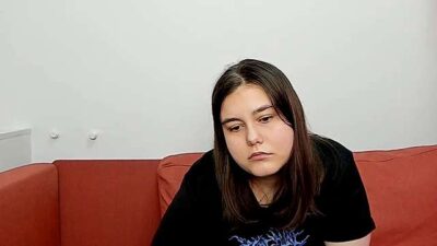 LauraBradlly nude pussy Live Sex Chat & Recorded Videos