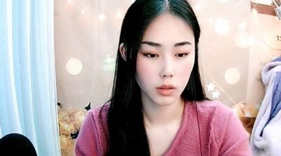 CHUN_LAN520 nude pussy Live Sex Chat & Recorded Videos