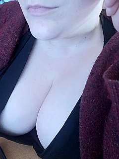 _Kiss_me_love_ nude pussy Live Sex Chat & Recorded Videos