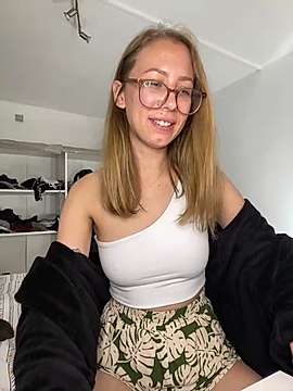 _sweet_mila_ nude pussy Live Sex Chat & Recorded Videos