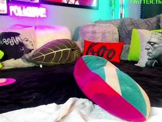 BRANDI AADAMS nude on cam – live sex chat