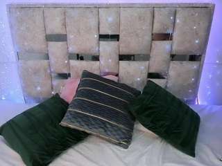 Kueendaniela nude on cam – live sex chat