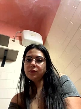 Silviuccia1996 nude pussy Live Sex Chat & Recorded Videos