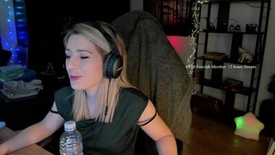 Lisaonthemoon nude pussy Live Sex Chat & Recorded Videos
