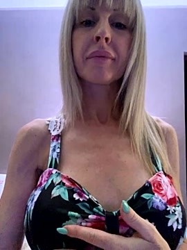 GaiaFerrari nude pussy Live Sex Chat & Recorded Videos