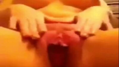 Shy y. Rubbing Wet Pussy Upclose – SeeMyPussy.Online
