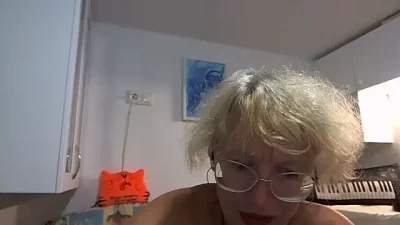 Zosya1111 nude pussy Live Sex Chat & Recorded Videos