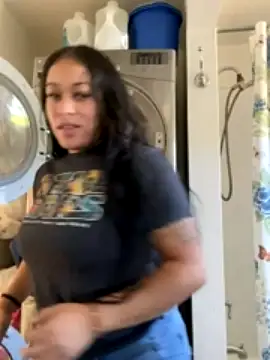 QueenNatural nude pussy Live Sex Chat & Recorded Videos