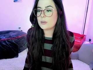 Blaire nude is waiting to chat with you live for FREE