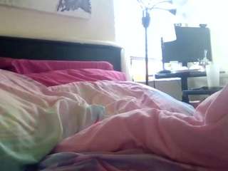 Jasmine-Gomez101 nude is waiting to chat with you live for FREE