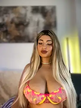 MetishaV nude pussy Live Sex Chat & Recorded Videos