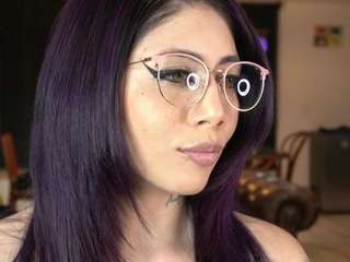 BeatrizDoll nude is waiting to chat with you live for FREE