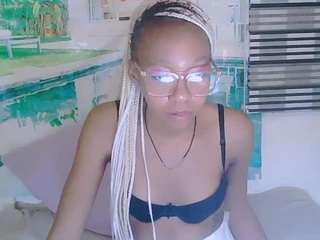 EbonySexyBooty nude is waiting to chat with you live for FREE
