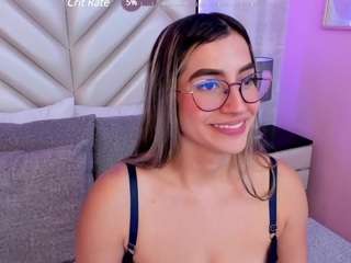 IsabelaGonzalez nude is waiting to chat with you live for FREE