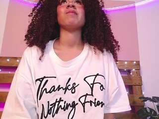 Ammy-rossii nude is waiting to chat with you live for FREE