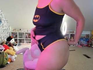Hot Pink Cheeto nude is waiting to chat with you live for FREE