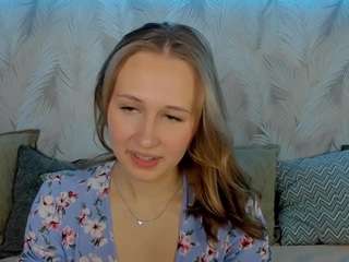Kendl-Led nude is waiting to chat with you live for FREE