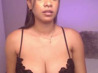 Nayah-bennett nude is waiting to chat with you live for FREE