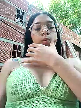 -VICKKY nude pussy Live Sex Chat & Recorded Videos