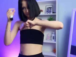 Amia-cooper nude is waiting to chat with you live for FREE