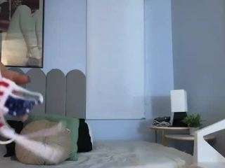 Lady-brownn nude is waiting to chat with you live for FREE