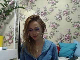 PeggySunset nude is waiting to chat with you live for FREE