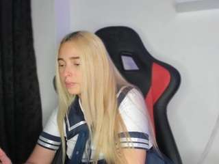 Irisweet nude is waiting to chat with you live for FREE
