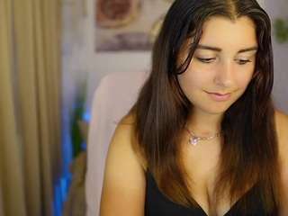 LiyyaSilver nude is waiting to chat with you live for FREE